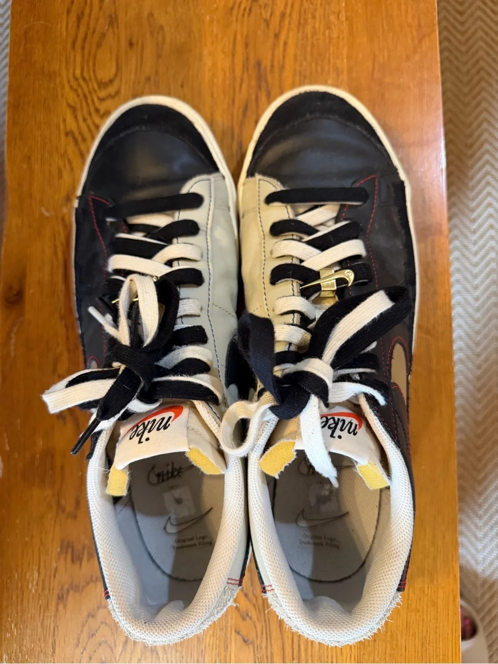 Nike Low-Top Sneakers ( Men’s)